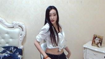 主播揉自己奶视频,主播自揉奶视频引发热议