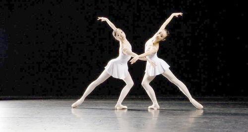 蹦蹦兔舞蹈视频,活力四溢，动感十足